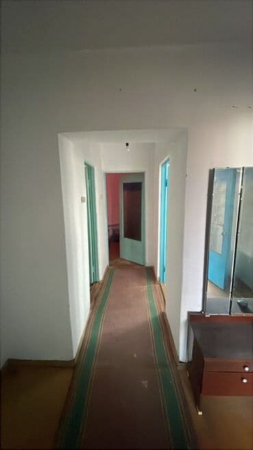 рабочий городок пол дома: Продаю 3 комнатный дом село Полтавка. Без ремонта. Есть красная книга — 4