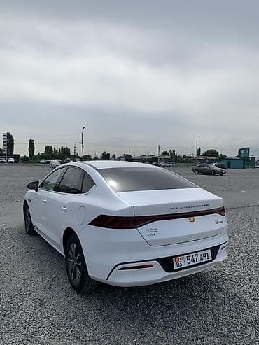 gac aion i60: BYD Qin: 2022 г., 1.5 л, Автомат, Гибрид, Седан — 4