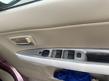 Продажа авто: Mazda Demio: 2005 г., 1.3 л, Автомат, Бензин, Хэтчбэк — 8