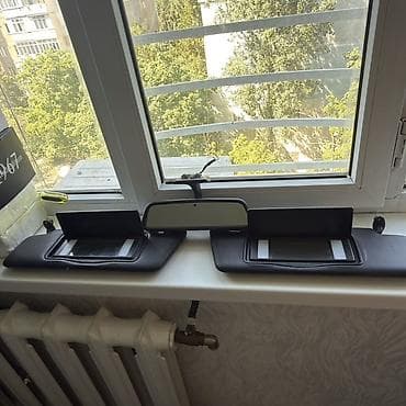 Автозапчасти: Козерки с зеркалом на w124 !( одно есть место ремонта ) но работает — 1