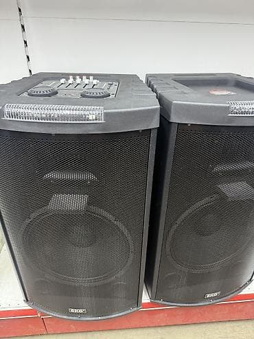 х box: Продаю в коробке со встроенным усилителем и микрофоном работает — 10