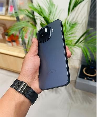 iphone 16 plus: Vivo IQOO 15R, Б/у, 256 ГБ — 3