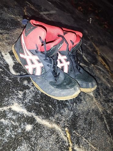 с кызылтуу: Эркектердин кроссовкасы, 36, Asics, Жаңы, түсү - Кара, Акысыз жеткирүү — 2