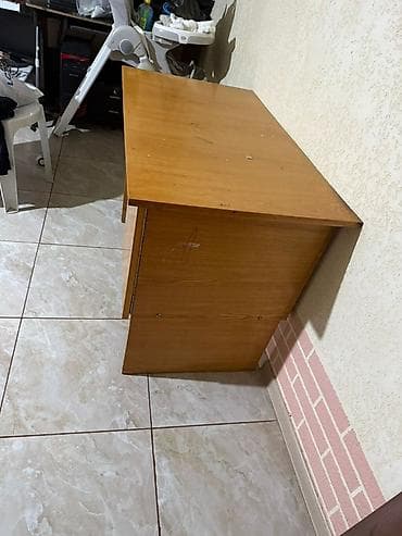 foldable table: Письменный/компьютерный стол — 1