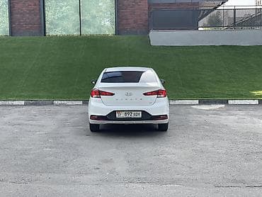 byd e1: Hyundai Avante: 2019 г., 1.6 л, Бензин — 6