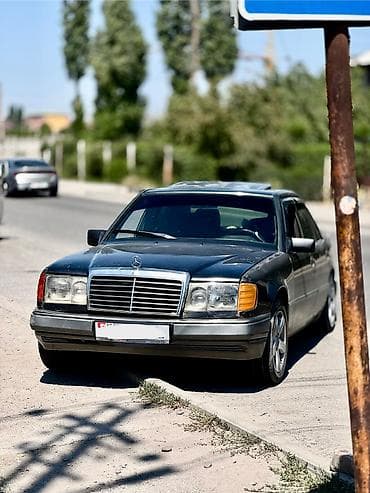 авто подборщик: Mercedes-Benz W124: 1989 г., 2.3 л, Механика, Бензин, Седан — 1
