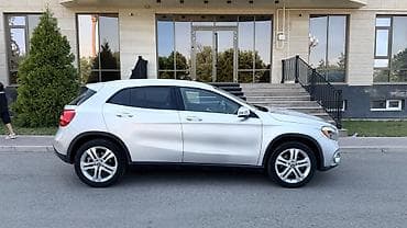 Mercedes-Benz GLA-Class: 2018 г., 2 л, Автомат, Бензин, Хэтчбэк — 5