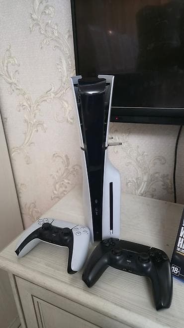сони плейстейшен 5: PlayStation 5 (версия с приводом Blu‑ray). В комплекте: - Консоль PS5 — 3
