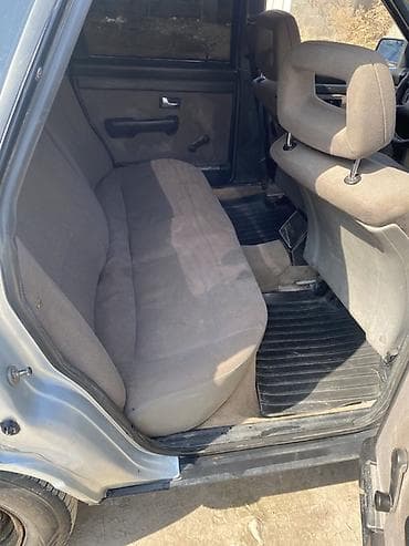 audi tt: Audi 100: 1989 г., 2 л, Бензин, Седан — 8