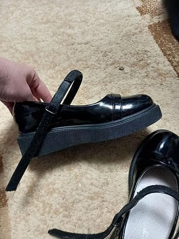 школьный: Лакированные детские туфли-мэри джейн черного цвета. - Верх — 4