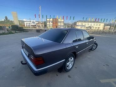 Mercedes-Benz E-Class: 1992 г., 2.3 л, Механика, Бензин, Седан