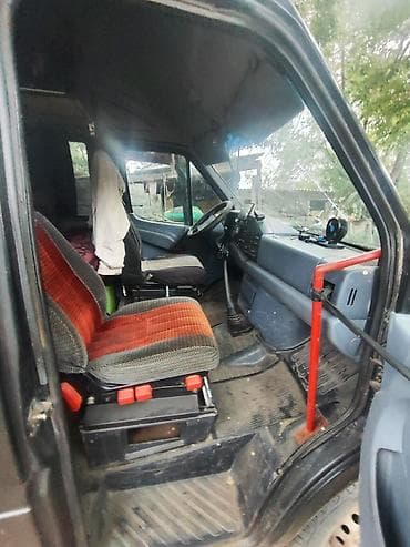 с4 2: Mercedes-Benz Спринтер: 1996 г., 2.9 л, Автомат, Дизель, Бус — 4