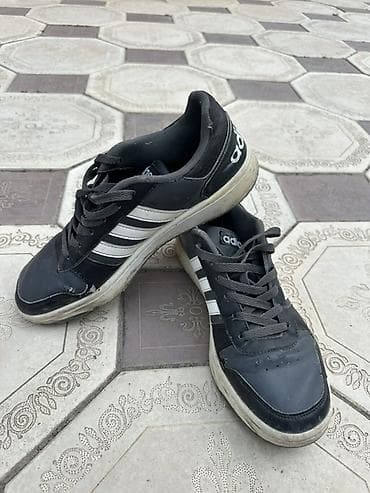 черные вельветовые брюки мужские: Мужские кроссовки, 41, Adidas, Б/у, цвет - Черный, Самовывоз — 1