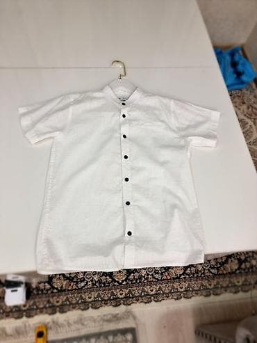 Белая детская рубашка ZARA с коротким рукавом. - Размер: 11–12 лет