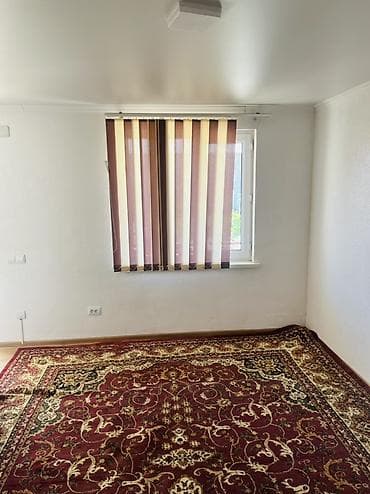 Уй сатылат 5 сотых.Канализация,газ 140кв метр.Арча бешик ул Шарапов