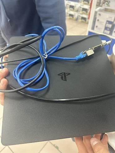 Игровая консоль Sony PlayStation 4 Slim (цвет: черный) с прошивкой 10