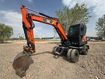 e6 3: Экскаватор, Колесный — 5