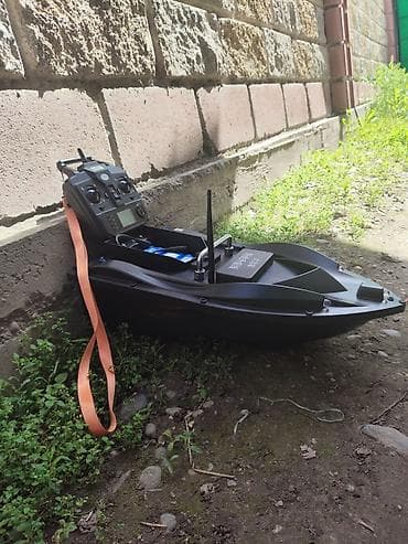 бетонные лодки: Кораблик для завоза прикормки с радиоуправлением Gps 16 точек . - — 3