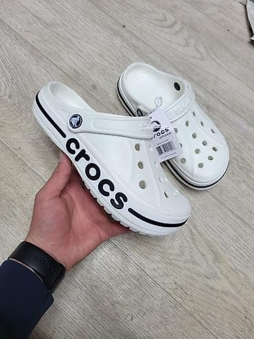 Сабо, 42, Crocs, Новый, цвет - Белый, Платная доставка at lalafo.kg Сабо, 42, Crocs, Новый, цвет - Белый, Платная доставка