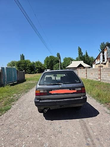 авто по гос номеру: Volkswagen Passat Variant: 1992 г., 1.8 л, Механика, Бензин, Универсал — 2