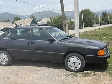 музыкальный усилитель: Audi 100: 1990 г., Бензин, Седан — 2
