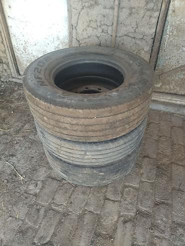 мишлен шина: Шины 285 / 70 / R 19.5, Б/у, Комплект, Грузовики/Автобусы, Россия, Kama — 1