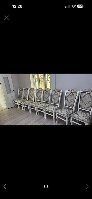 большой обеденный стол: Столовый гарнитур в классическом стиле. Состав: - Большой овальный — 3