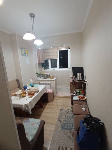 сдаю квартиру 6 микрорайон: 4 комнаты, 89 м², 106 серия, 6 этаж — 6