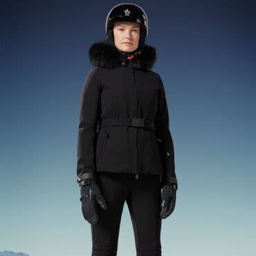 Плащтар, тренчтер: Продаю куртку новую от Монклер. С натуральным мехом на капюшоне — 2