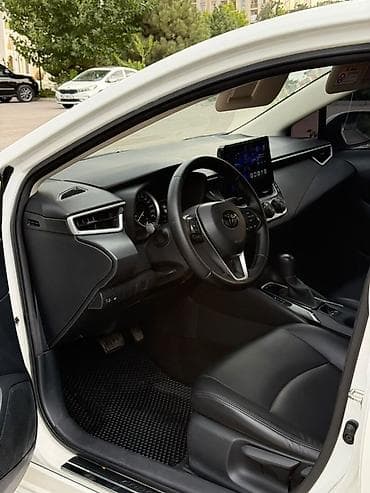 hongqi ehs9: Toyota Corolla: 2020 г., 1.2 л, Автомат, Бензин, Седан — 6