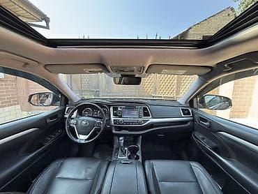 салон тойота: Toyota Highlander: 2017 г., 3.5 л, Автомат, Бензин, Кроссовер — 9