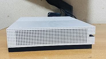 xbox series s бу: Xbox One S, белый корпус. Основные возможности: - Поддержка 4K UHD — 1