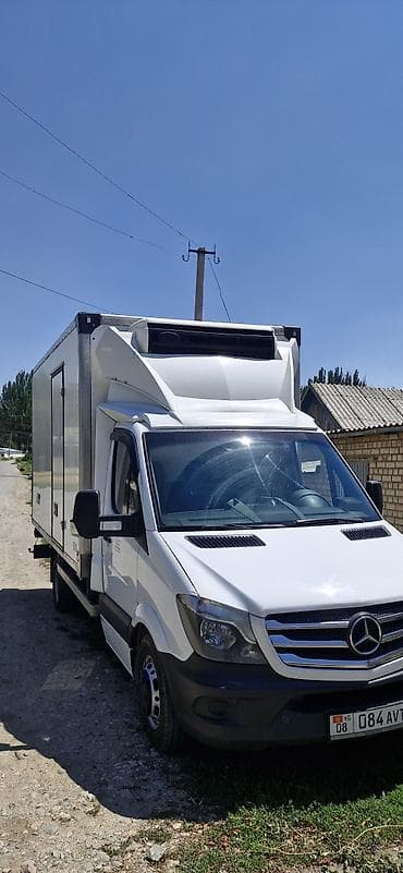 мектеп кийим: Рефрижератор на базе Mercedes‑Benz Sprinter.Матор — 4