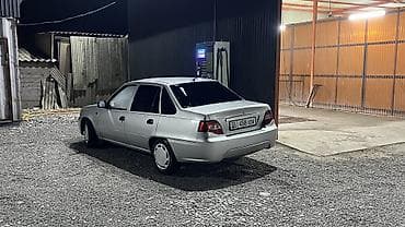 Daewoo Nexia: 2011 г., Седан — 3