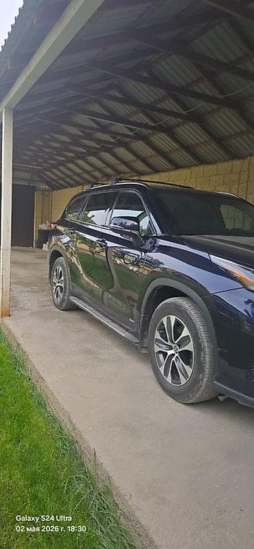 хайлендер гибрид 2021: Toyota Highlander: 2021 г., 2.5 л, Автомат, Гибрид, Кроссовер — 4