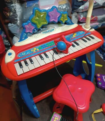 мир швабр бишкек: Пианино и гитара — 2