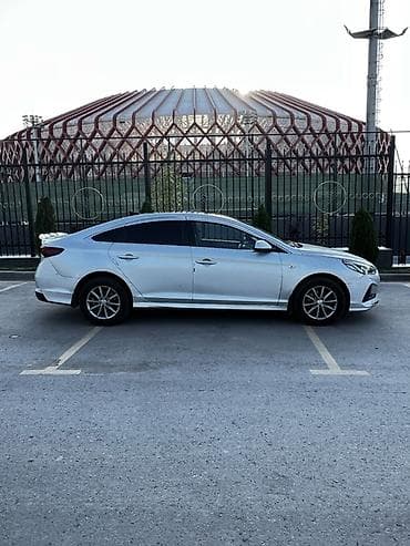 Hyundai Sonata: 2019 г., 2 л, Автомат, Газ, Седан — 3