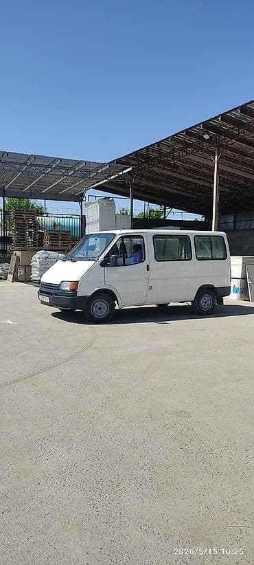 китайский минивэн купить: Легкий грузовик, Ford — 1