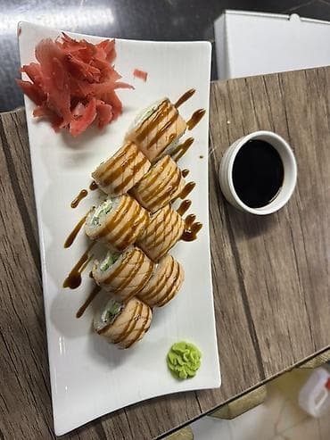 кухния: Вакансия открыта для поваров 1) знать Суши бар 2) наблюдать чистоту — 6