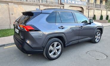 какие машины входят в комфорт яндекс такси в бишкеке: Toyota RAV4: 2021 г., 2.5 л, Вариатор, Гибрид, Кроссовер — 9
