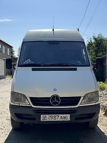 Унаа: Mercedes-Benz Спринтер: 2003 г., 2.2 л, Кол менен иштөөчү, Дизель, Van — 1