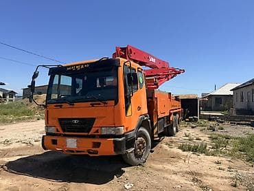 jx: Бетононасос, Daewoo, 2003 г., 40-60 м — 1