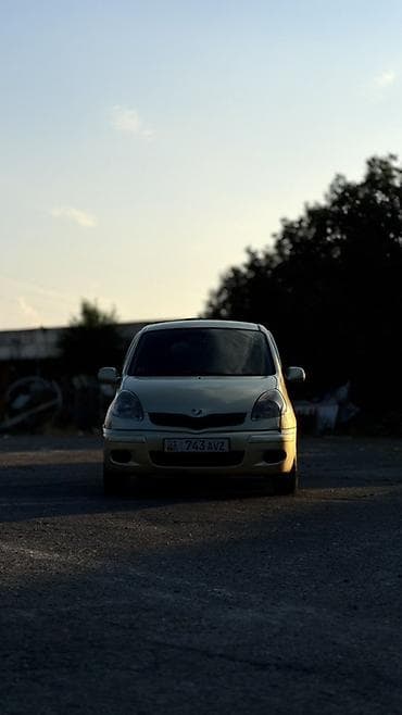 Продажа авто: Toyota Funcargo: 2003 г., 1.3 л, Автомат, Бензин, Хэтчбэк — 3