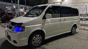 Honda Stepwgn: 2005 г., 2 л, Автомат, Бензин, Минивэн