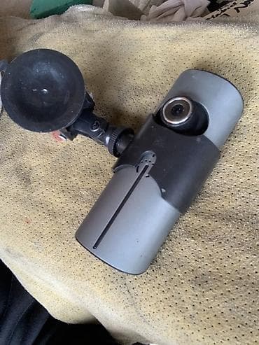 накидки на торпеду: Видеорегистратор Б/у, На лобовое стекло, Есть GPS, Есть G-Sensor — 1