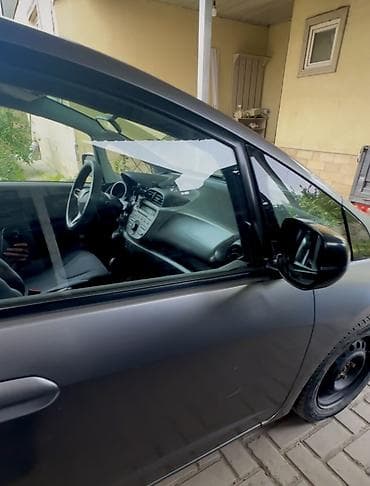 fit rs: Honda Fit: 2009 г., 1.6 л, Автомат, Бензин, Хэтчбэк — 6