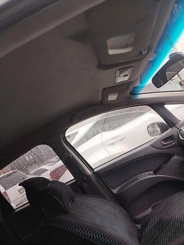 bmv e34: Mitsubishi Colt: 2004 г., 1.3 л, Автомат, Бензин, Хэтчбэк — 7