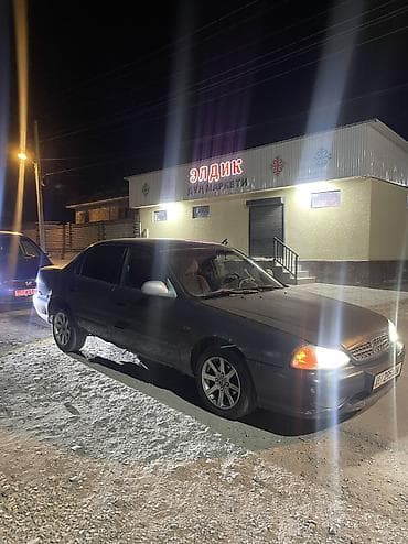Mazda 626: 2000 г., 1.8 л, Автомат, Бензин, Седан