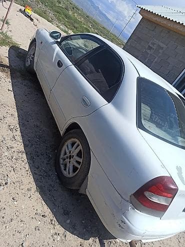 arizzo 8: Daewoo Nubira: 1999 г., 1.5 л, Автомат, Бензин, Седан — 1