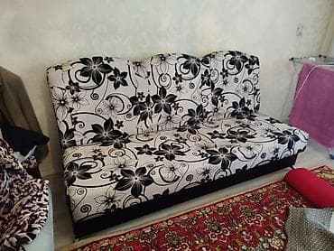 Прямые диваны: Прямой диван, Б/у — 2